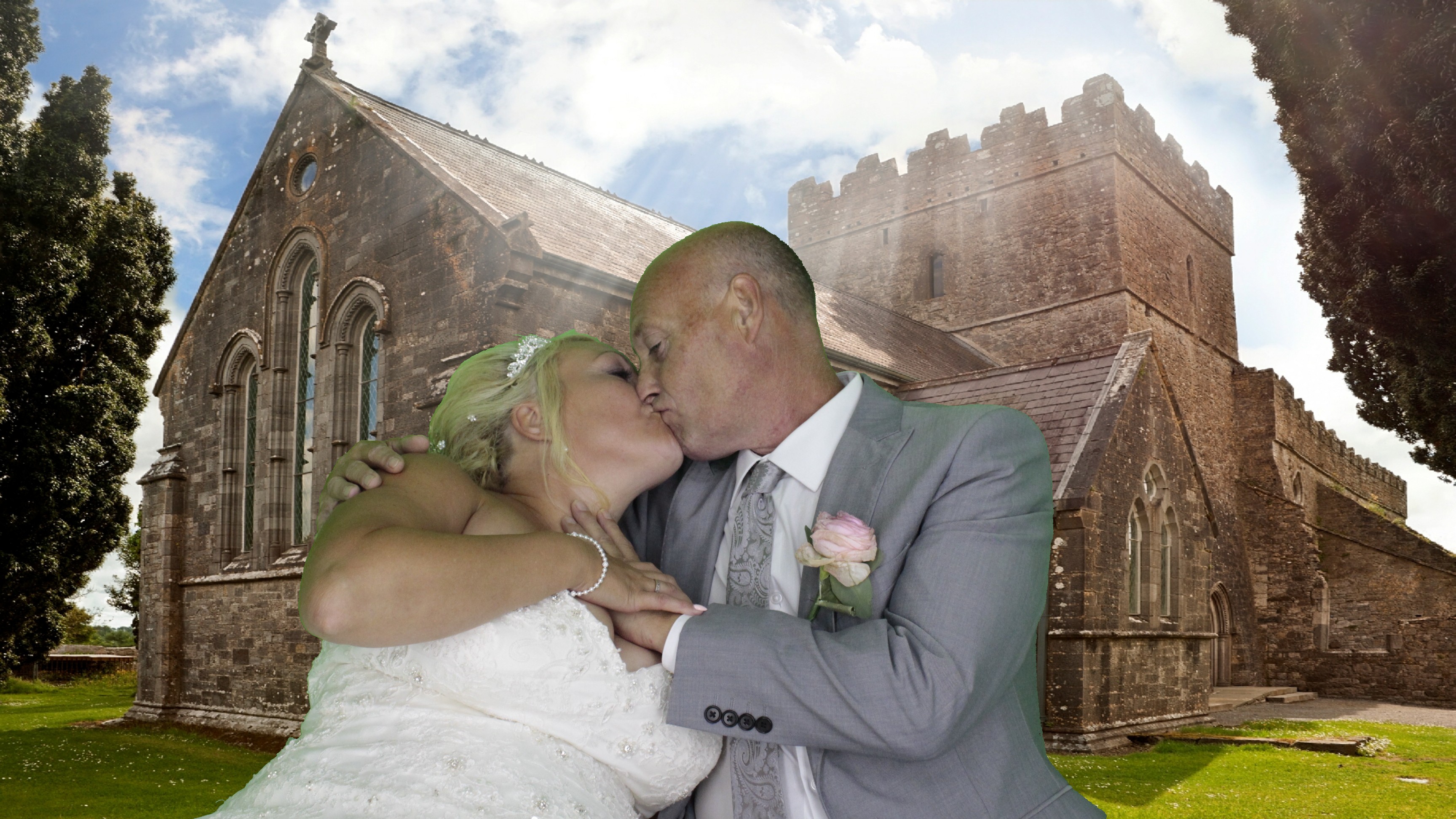 Alan & Maddie | View more photos from the event at gallery.myphotoboothexperience.co.uk/u/MyPhotoBoothExperienceLtd/Alan-Maddie